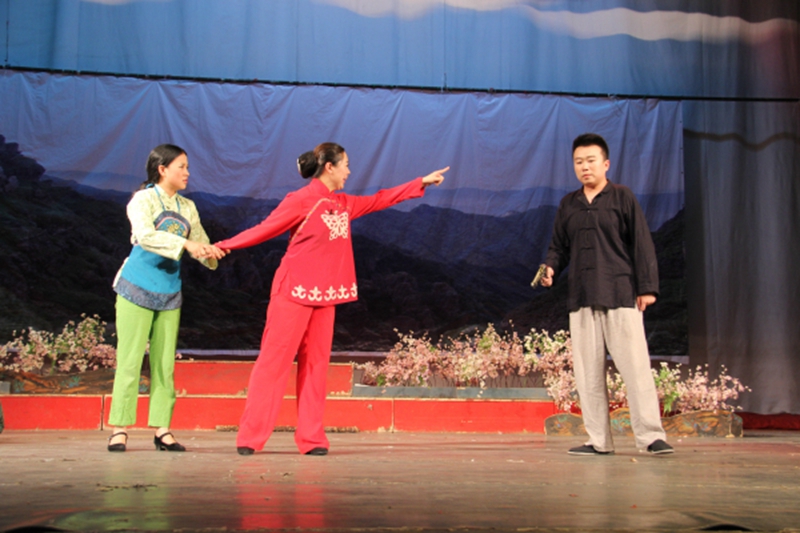 民族歌剧《党的女儿》东林上演为党的生日献礼