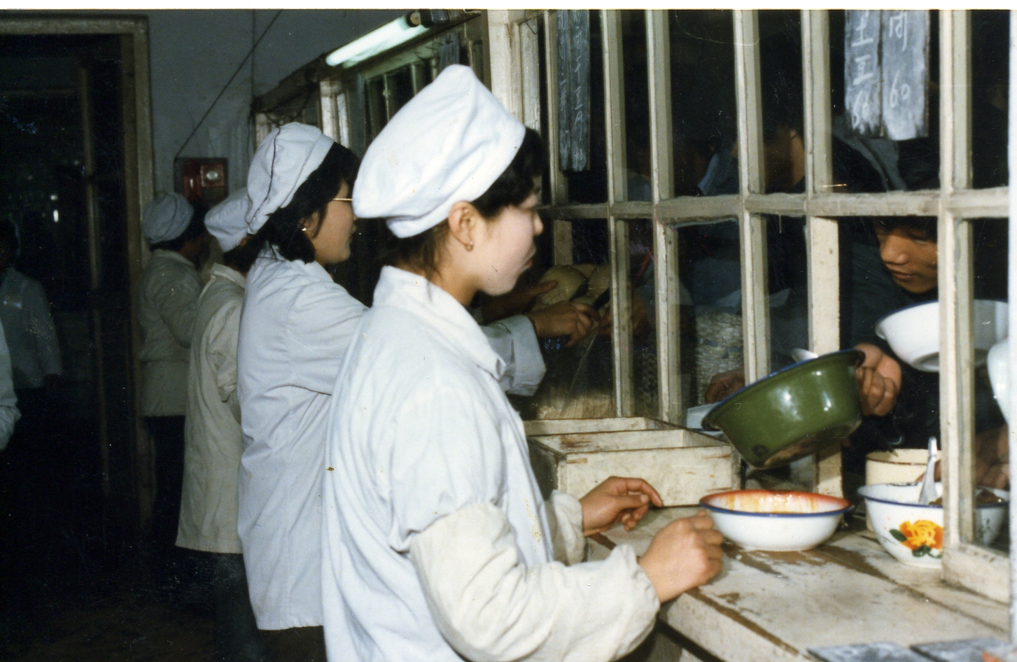 80年代学生食堂.jpg