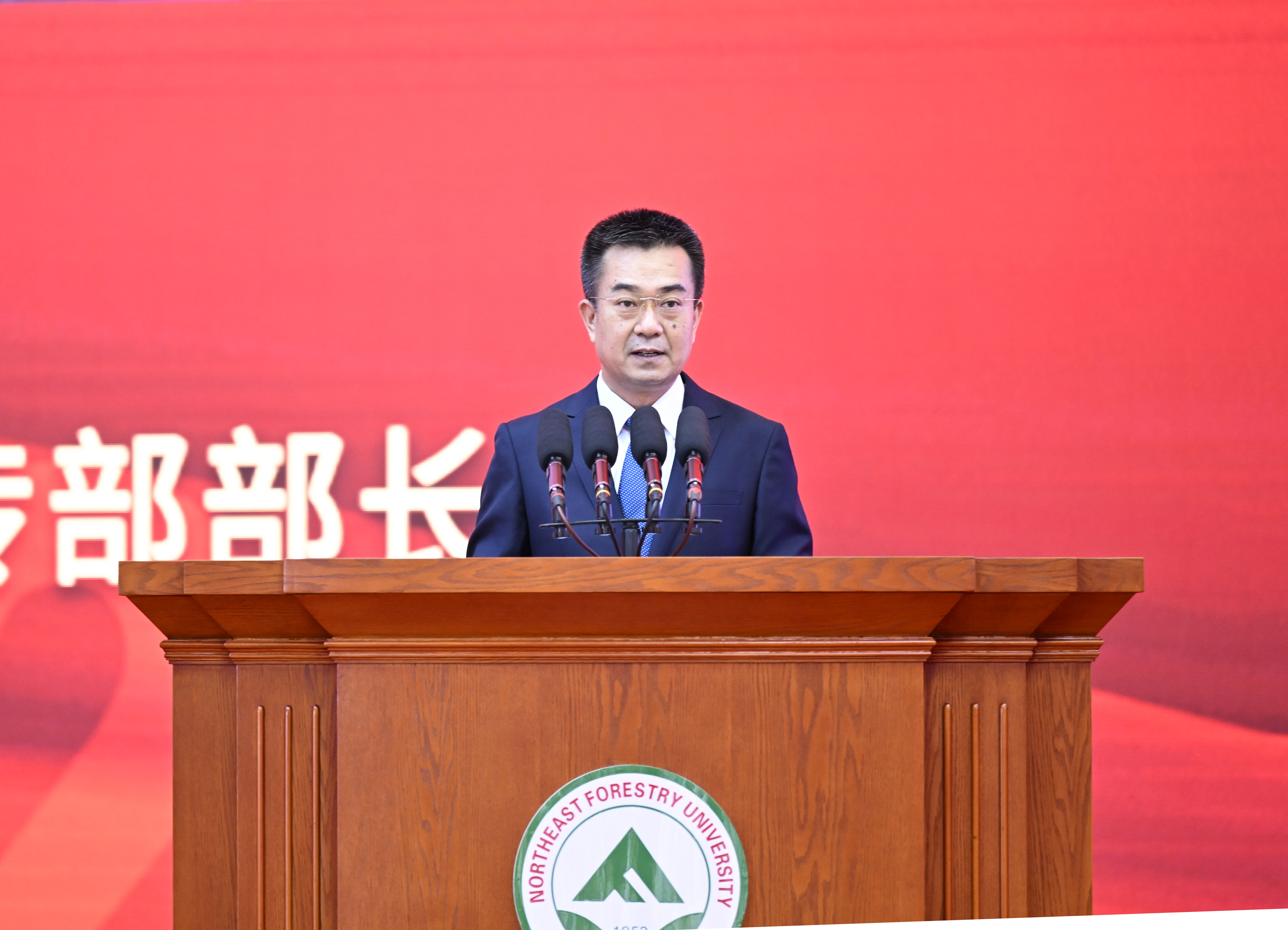 4省委宣传部长 何良军.JPG